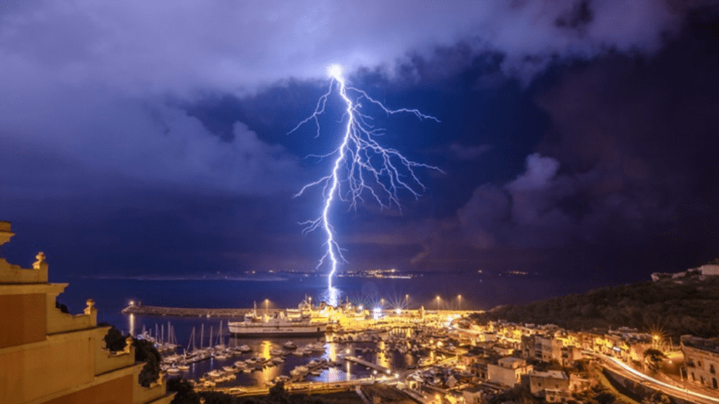 Malta's Rainy Season and Upcoming Thunderstorm