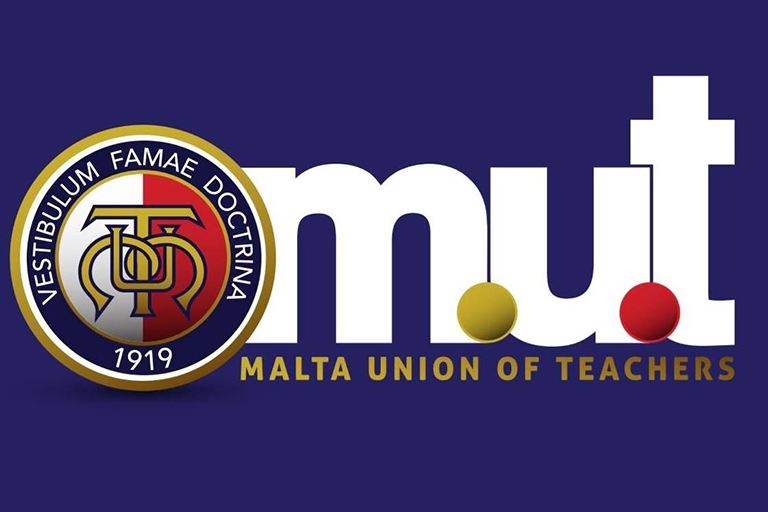 MUT's Stand on World Teachers' Day