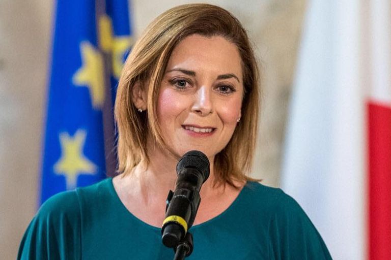 Controversy over direct contract for ex-minister