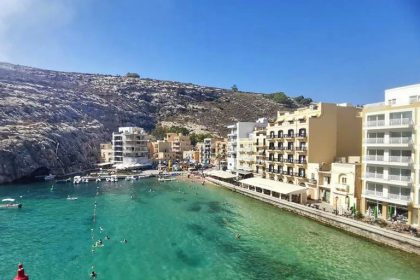 Planning commission defers 7-storey Xlendi development
