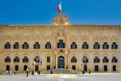 Malta government proposes changes to MPs’ ethics transparency rules 21 Malta government proposes changes to MPs’ ethics transparency rules