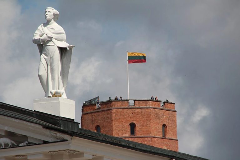 Lithuania proposes mandatory gambling player cards for safer gaming