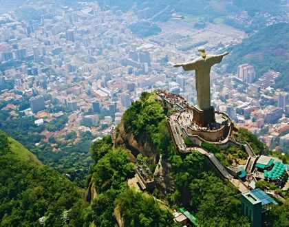 Caroline de Toni proposes online betting ban in Brazil before election